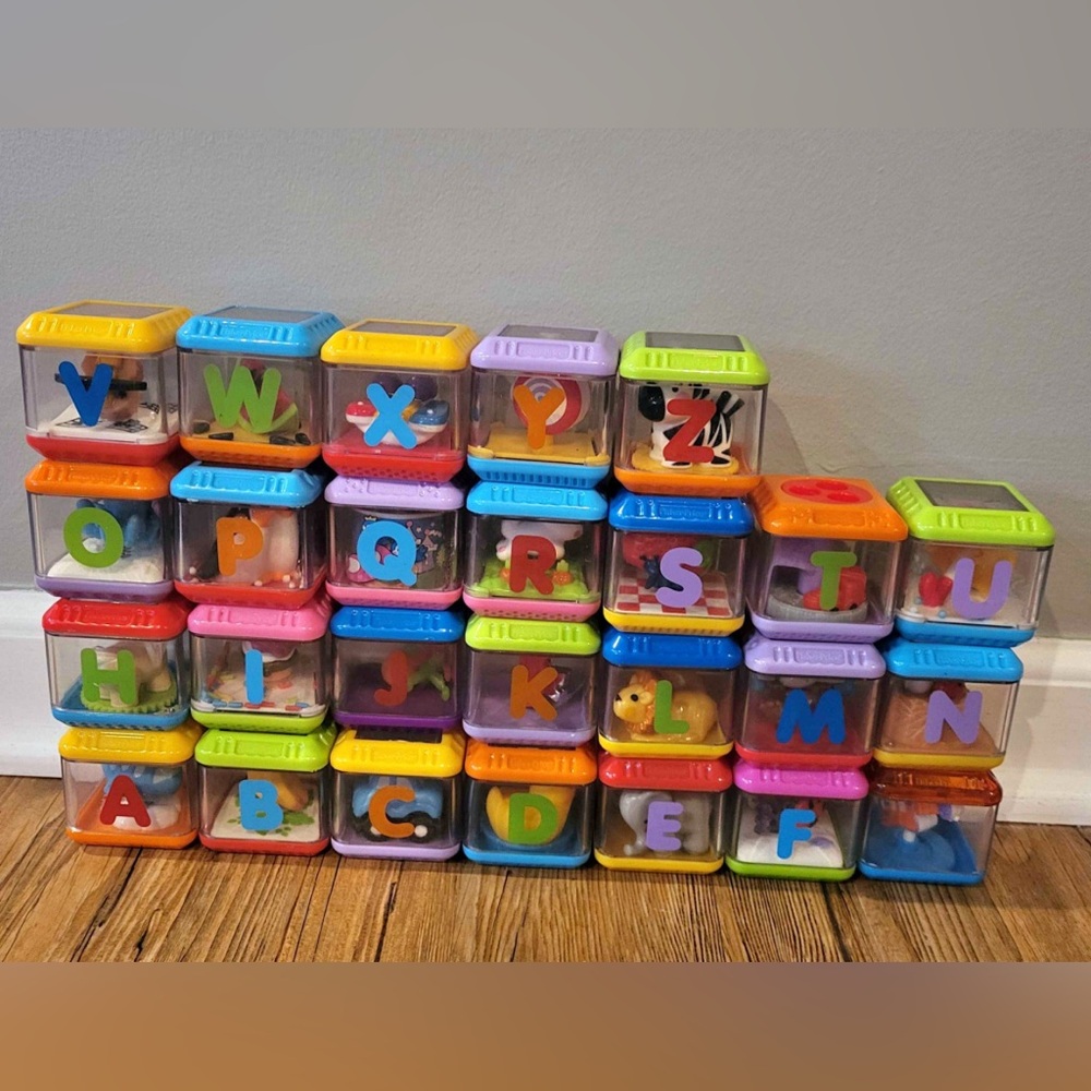 Fisher Price- Alphabet- Peek A Boo Blocks